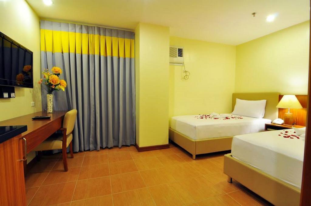 The Well Hotel Cebu Exterior photo