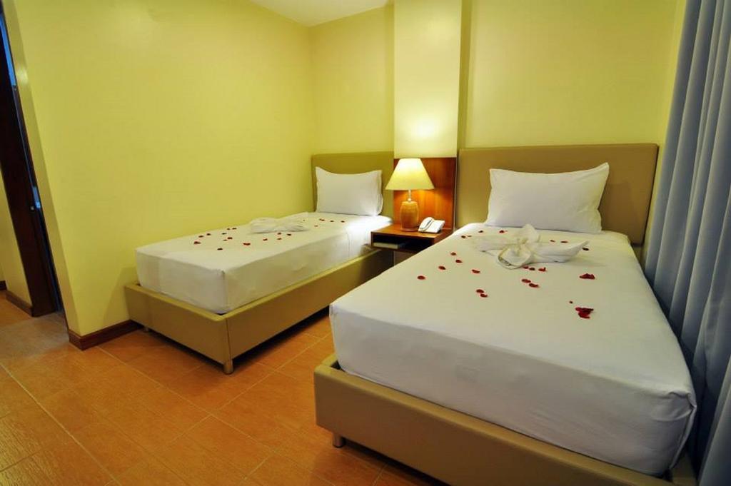 The Well Hotel Cebu Exterior photo
