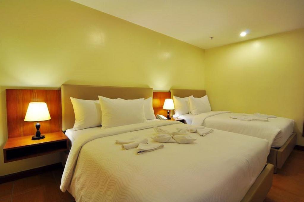 The Well Hotel Cebu Exterior photo