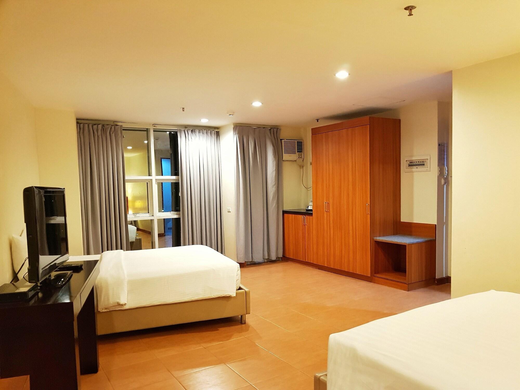 The Well Hotel Cebu Exterior photo