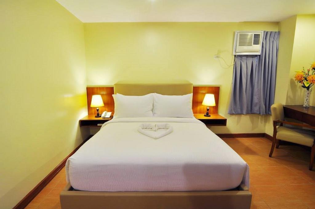 The Well Hotel Cebu Exterior photo