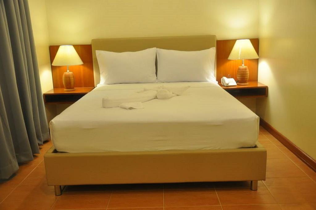 The Well Hotel Cebu Exterior photo